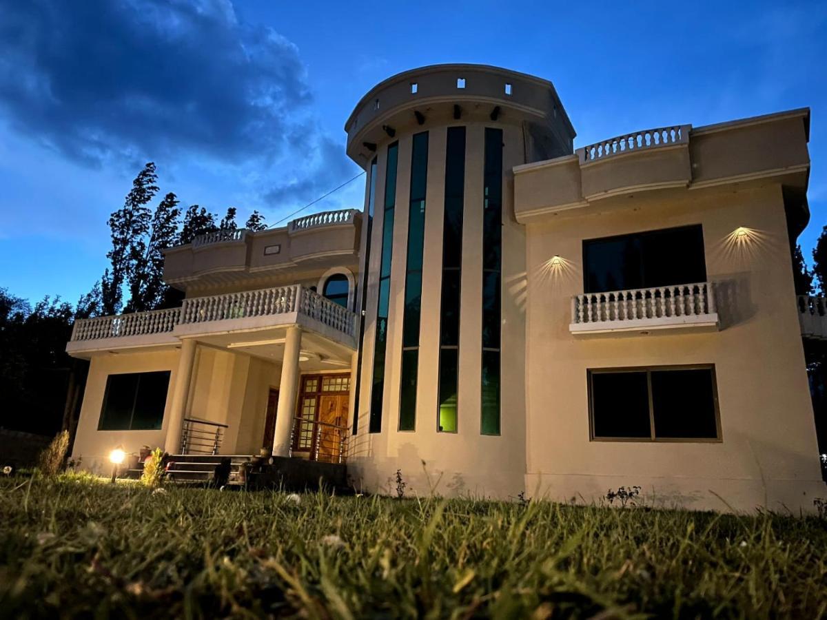 Skardu Saraye Hotel & Resort Eksteriør bilde