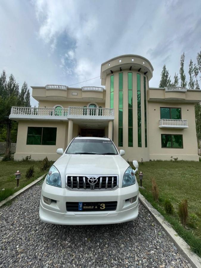 Skardu Saraye Hotel & Resort Eksteriør bilde