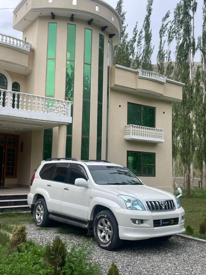 Skardu Saraye Hotel & Resort Eksteriør bilde