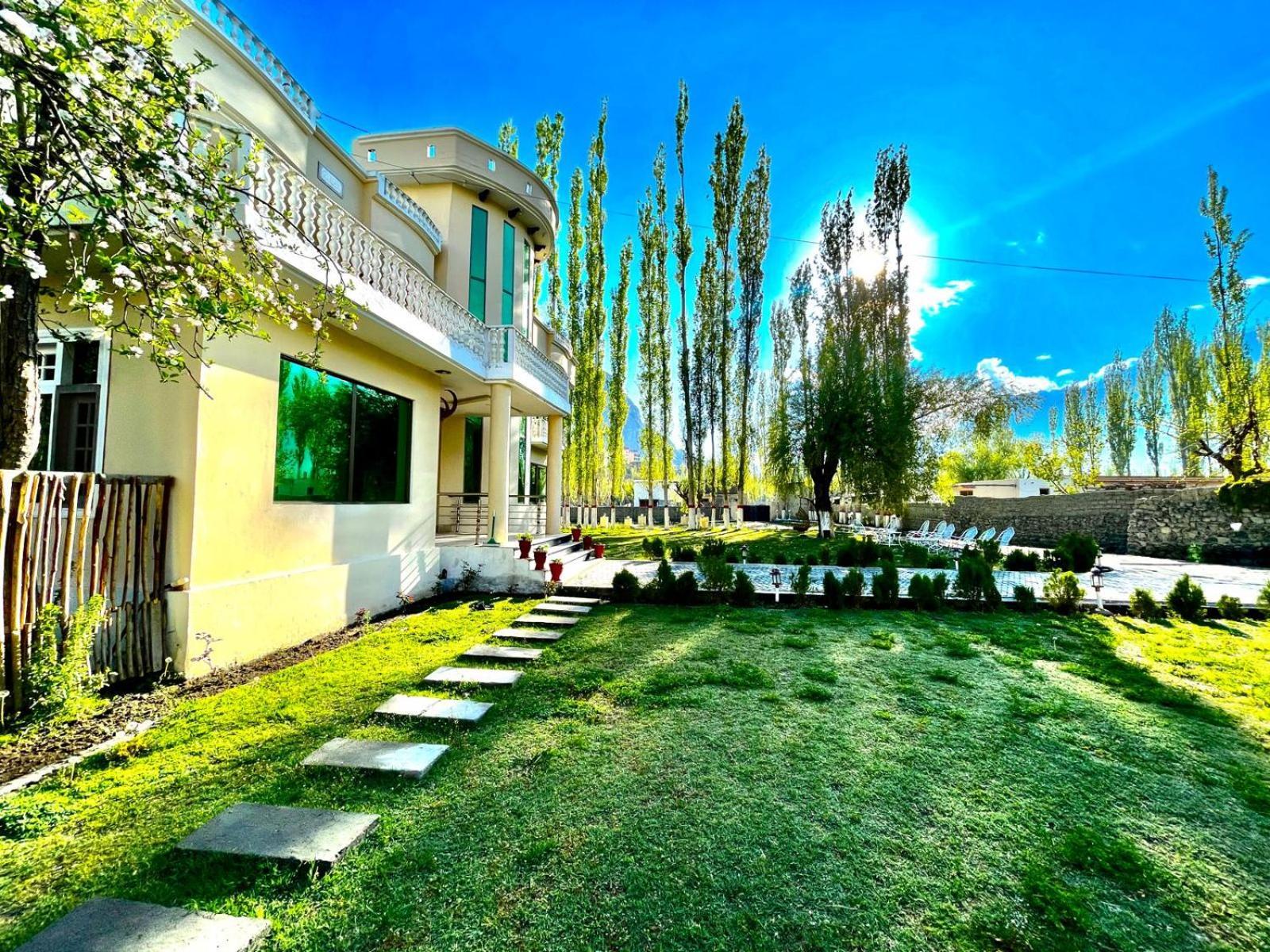 Skardu Saraye Hotel & Resort Eksteriør bilde