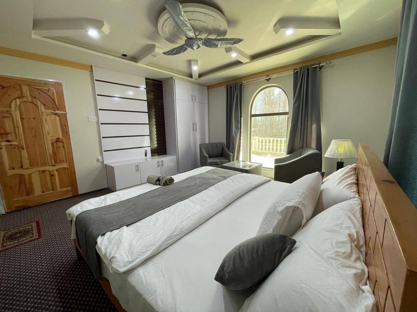 Skardu Saraye Hotel & Resort Eksteriør bilde